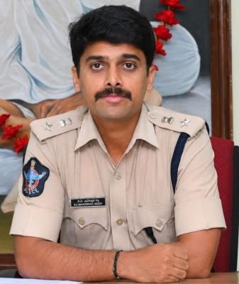 పురపాలక ఎన్నికల పోలింగ్‌కు1100 మంది పోలీసులతో పటిష్ట బందోబస్తు... * జిల్లా ఎస్పీ కేవీ మహేశ్వర్ రెడ్డి *