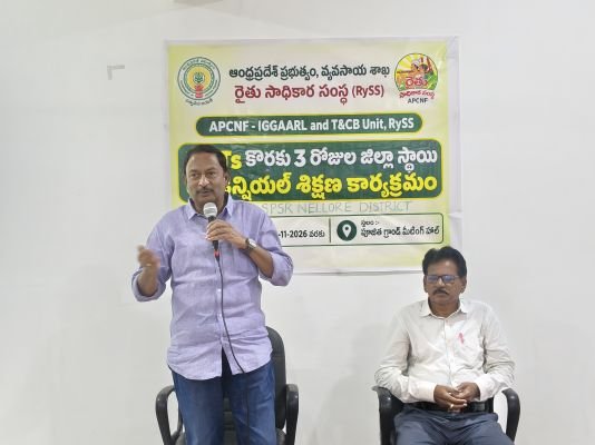 ఫార్మర్ మాస్టర్ ట్రైనర్లకు శిక్షణ   ప్రకృతి వ్యవసాయాన్ని ప్రోత్సహించండి   జిల్లా ప్రాజెక్ట్ మేనేజర్ కే . కన్నయ్య