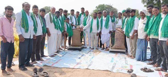 జంగంపల్లి  ధాన్యం కొనుగోలు కేంద్రం ప్రారంభం