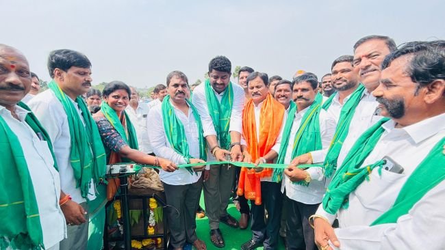 ధాన్యం కొనుగోలు కేంద్రాలను సద్వినియోగం చేసుకోవాలి 