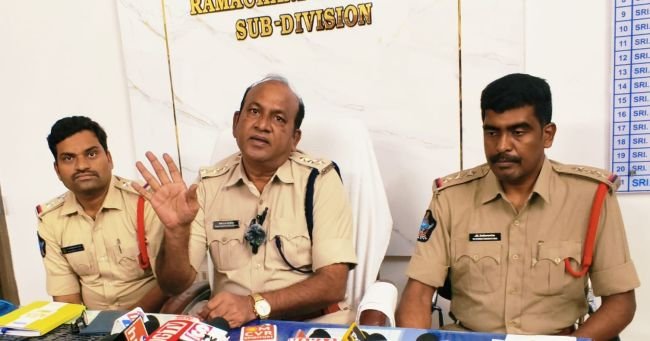 శాంతియుత పోలింగ్ కు సహకరించండి  డీఎస్పీ శేషు 