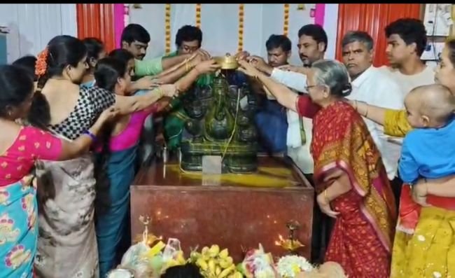 జర్నలిస్ట్ కాలనీలో వైభవంగా సంకటహర చతుర్థి పూజలు