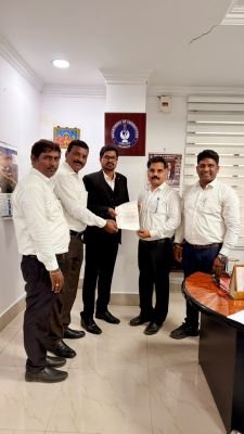 టెన్యూర్ అడిషనల్ పబ్లిక్ ప్రాసిక్యూటర్ల నియామకాలకు తక్షణమే నోటిఫికేషన్ విడుదల చేయాలి ..  డైరెక్టర్ ఆఫ్ ప్రాసిక్యూషన్స్ సాంబశివ రెడ్డి కు MCCBA వినతి పత్రం.                    