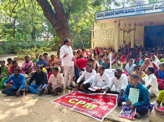 మూడో విడత ఇందిరమ్మ లబ్ధిదారులకు న్యాయం చేయాలి