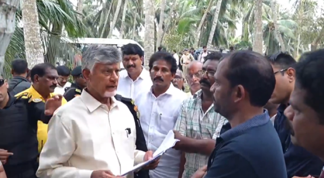 నర్సాపురం పరిధిలో అర్నబ్ తుఫాన్ బీభత్సం.