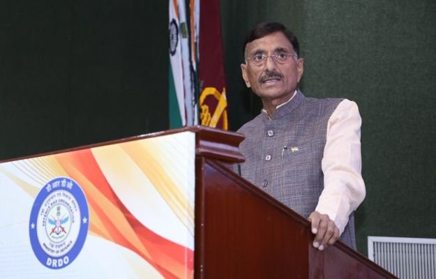 పరిశోధనలను ఆచరణాత్మక పరిష్కారాలుగా మార్చాలని పిలుపునిచ్చిన రక్షణ శాఖ సహాయ మంత్రి సంజయ్ సేత్