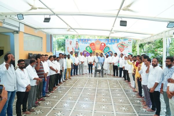 ఇందిరా గాంధీ సేవలు, త్యాగాలు దేశ చరిత్రలో చిరస్మరణీయం – ఎమ్మెల్యే బత్తుల లక్ష్మారెడ్డి (BLR)