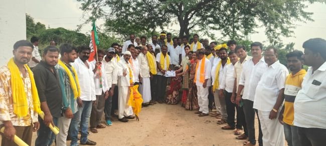 జడ్పీటీసీ,ఎంపీటీసీ అభ్యర్థులు జోరుగా ప్రచారం..