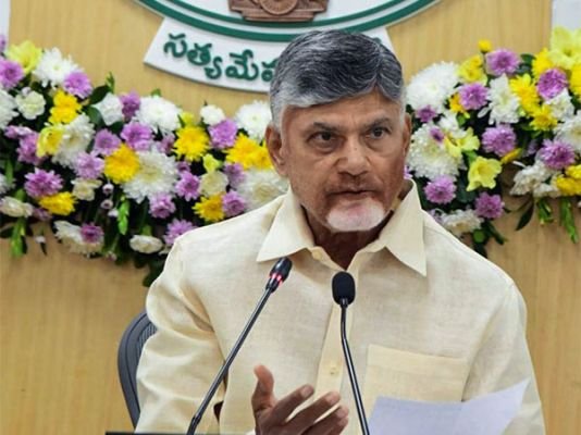 రాప్తాడులో విద్యార్ధినిపై అమానుషదాడిపై సీఎం చంద్రబాబు తీవ్ర ఆవేదన  ఉన్మాదిపై కఠిన చర్యలకు ముఖ్యమంత్రి ఆదేశాలు
