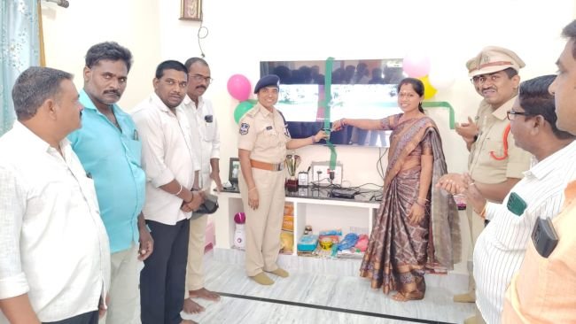 గ్రామ భద్రతకు సీసీ కెమెరాలు
