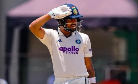 భారత్ ఏ జట్టు కెప్టెన్ ధ్రువ్ జురెల్ అద్భుత పోరాటం... ఒక్క పరుగు తేడాతో సెంచరీ మిస్!