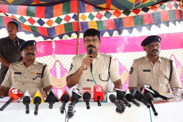 ఎన్నికల విధుల్లో ఉన్న సిబ్బంది ప్రతిక్షణం అప్రమత్తంగా ఉండాలి : జిల్లా ఎస్పీ  బి.ఉమామహేశ్వర్ 