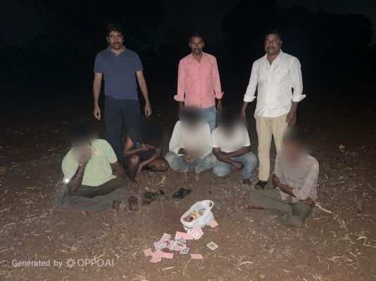 మర్పల్లి శివారులో పేకాట స్థావరంపై పోలీసుల దాడి.. ఏడుగురు అరెస్ట్