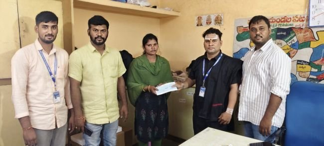 భీమా పథకాలను ఖాతాదారులు సద్వినియోగం చేసుకోవాలి 
