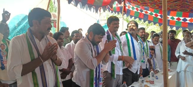 ఎవరు ఎన్ని కుట్రలు చేసినా ప్రజాసేవ ముఖ్యం 