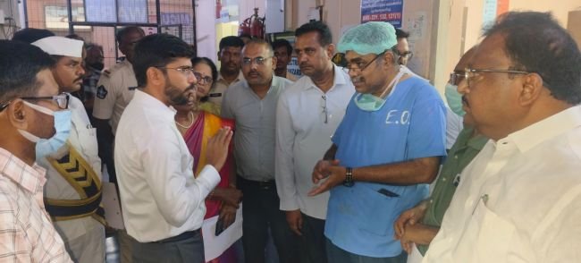రాప్తాడు జిల్లా పరిషత్ హై స్కూల్లో విద్యార్థినిపై ఉన్మాది దాడి ఘటనలో తీవ్రంగా గాయపడిన విద్యార్థినికి మెరుగైన వైద్యం అందించాలి : జిల్లా కలెక్టర్ ఓ.ఆనంద్
