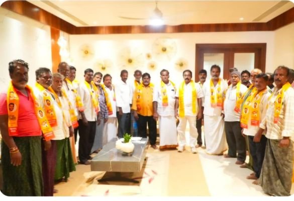 రుద్రకోటలో వైకాపా నుండి టిడిపిలో చేరిన 20 కుటుంబాలు.