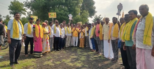 అభివృద్ధి బాటలో కూటమి.. గెలుపే లక్ష్యంగా ఇంటింటి ప్రచారం...