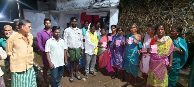 టీడీపీ ఎంపీటీసీ అభ్యర్థి కత్తిరి నాగమణి ఇంటింటా ప్రచారం