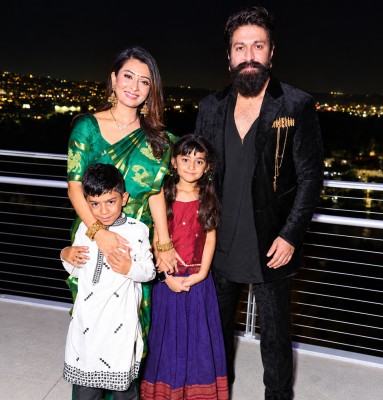 'రామాయణ'లో రావణుడి పాత్రపై రాకింగ్ స్టార్ యశ్ స్పందన: తన కుమారుడి ప్రశ్నలకు యశ్ ఇచ్చిన ఆసక్తికర సమాధానాలు