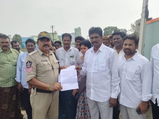 అక్రమ అరెస్టులు, నోటీసులకు భయపడేది లేదు