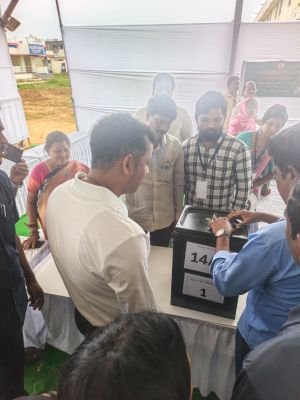 నేడే (ఆదివారం)  మున్సిపల్ ఎన్నికల పోలింగ్‌ - జిల్లా ఎన్నికల అధికారి హిమాన్షు శుక్ల