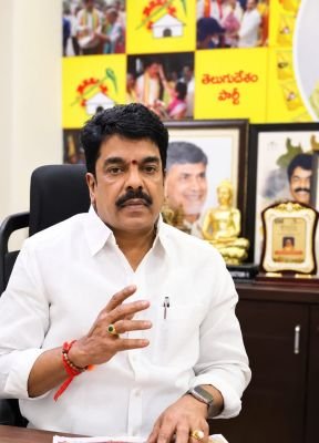 ఎన్డీఏ అభ్యర్థులను గెలిపించి అభివృద్ధికి సహకరించండి : ఎమ్మెల్యే బొండా ఉమా