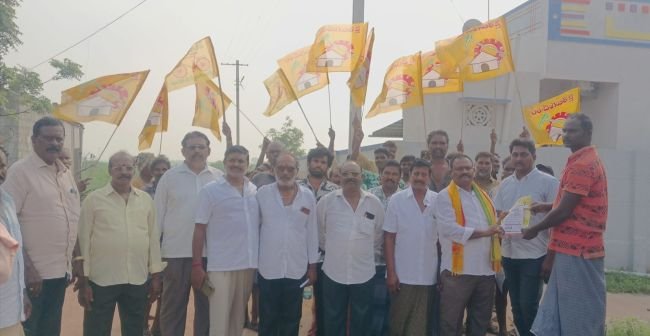 పెనుబర్తిలో ప్రతి గడపకు చేరిన టీడీపీ ప్రచారం