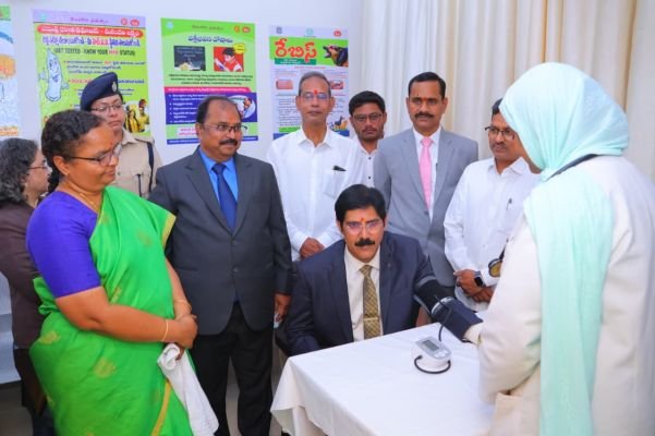 సిద్దిపేటలో జువెనైల్ జస్టిస్ బోర్డు ప్రారంభం  కోర్టు ప్రాంగణంలో మెడికల్ డిస్పెన్సరీ ప్రారంభించిన హైకోర్టు న్యాయమూర్తి జస్టిస్ కె. శరత్