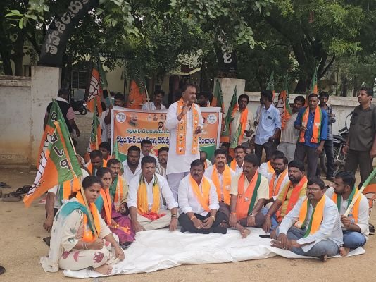 రైతాంగాన్ని ఆదుకోవడంలో ప్రభుత్వం విఫలం:  గోలి మధుసూదన్ రెడ్డి