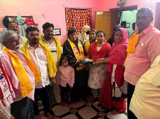 గుట్టపాడులో టీడీపీ ఎన్నికల ప్రచారం