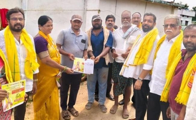 టిడిపి జడ్పిటిసి అభ్యర్థి శ్రీనివాసవర్మ విస్తృత ప్రచారం