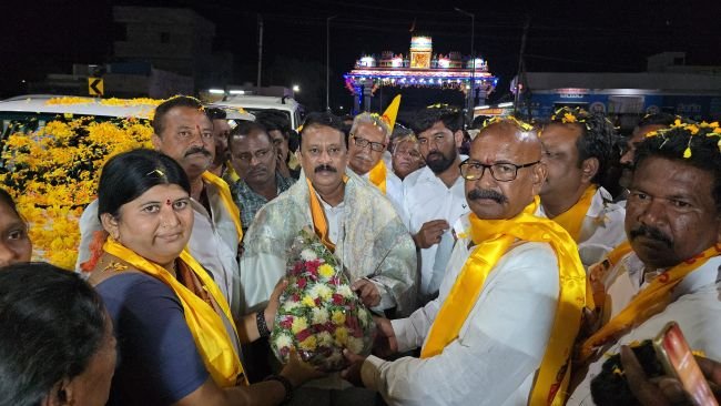 ఎన్నికల ప్రచారంలో ఎమ్మెల్యే బుడ్డా రాజశేఖర్ రెడ్డి 