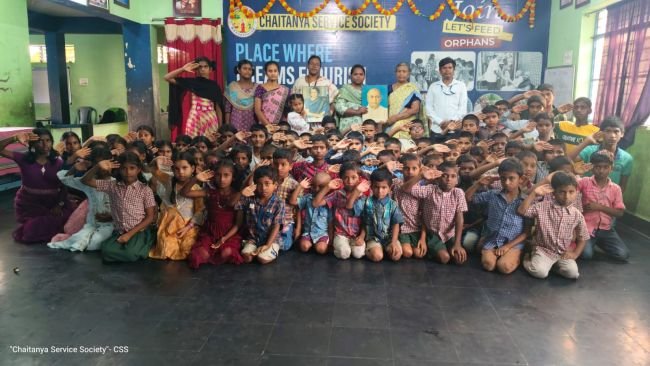 చైతన్య సంస్థలో ఘనంగా పటేల్ జయంతి,ఇందిరాగాంధీ వర్ధంతి వేడుకలు