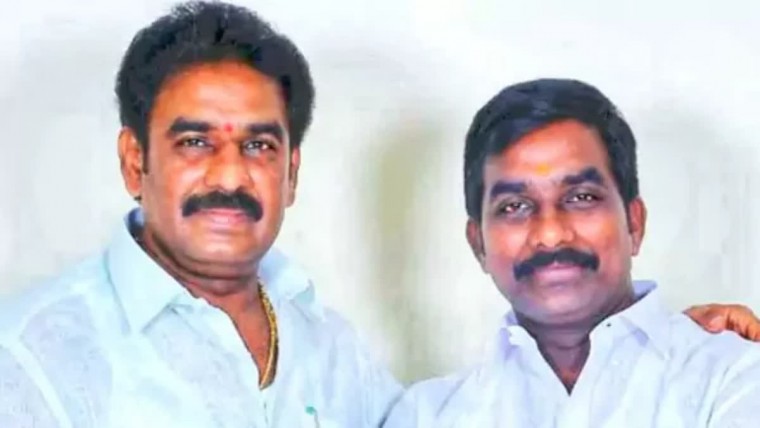 మాచర్ల నియోజకవర్గం జంట హత్యల కేసులో పిన్నెల్లి సోదరులకు పోలీస్ కస్టడీ