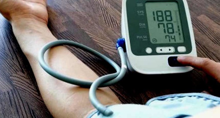 హైబీపీని కంట్రోల్​ లో ఉంచుకోండిలా!
