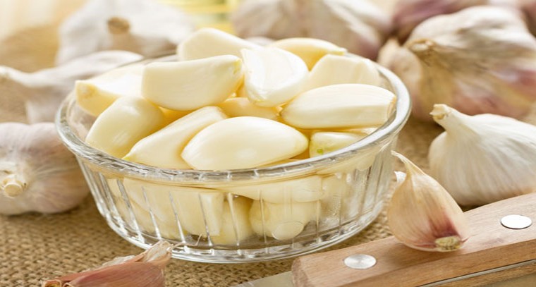 వెల్లుల్లి నీటితో ఎన్ని ప్రయోజనాలో.!
