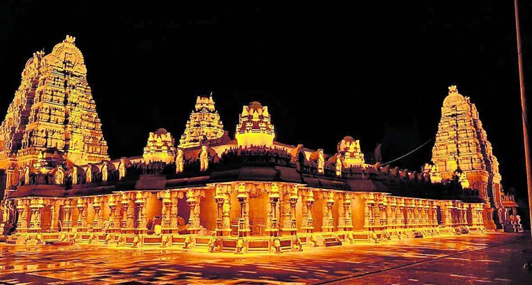 యాదగిరిగుట్టలో తొలి రోజే 50 వేల ఆదాయం
