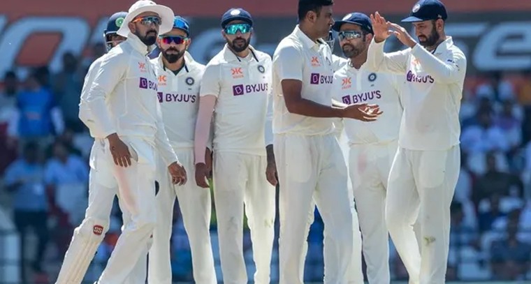 రాజ్‌కోట్ టెస్ట్ మ్యాచ్ భారత్‌కు కీలకం