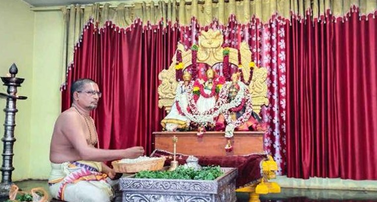 ముత్తంగి అలంకారంలో రామయ్య దర్శనం
