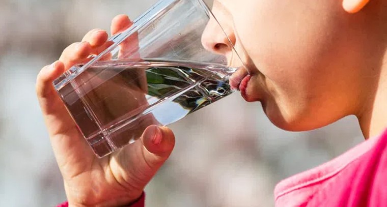 ఇవి తిన్న తర్వాత నీళ్లు అస్సలు తాగొద్దు!
