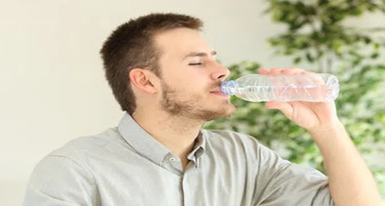 వీటిని తిన్న తర్వాత నీళ్లు తాగొద్దు.!
