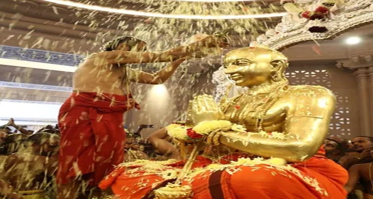 శ్రీ రామానుజాచారి స్వామి వారి తిరుమంజనసేవ
