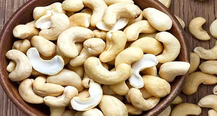 ఇయర్ ఫోన్స్ వాడేవారికి అలర్ట్
