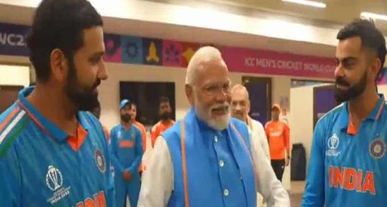 భార‌త క్రికెట‌ర్ల‌ను ఓదార్చిన ప్ర‌ధాని మోదీ
