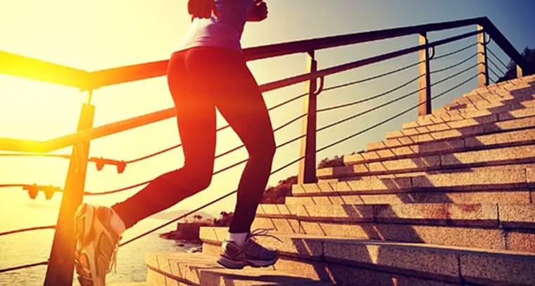 మెట్లు ఎక్కడ వల్ల ఎన్ని ప్రయోజనాలో తెలుసా!
