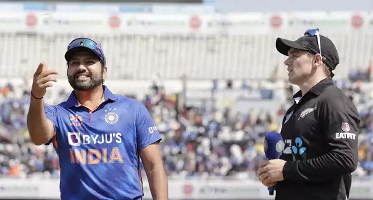 టాస్ గెలిచి ఫీల్డింగ్ ఎంచుకున్న టీమిండియా