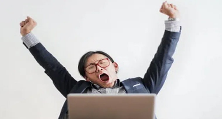 అధికంగా ఆవులిస్తే ఈ వ్యాధులకు సంకేతం
