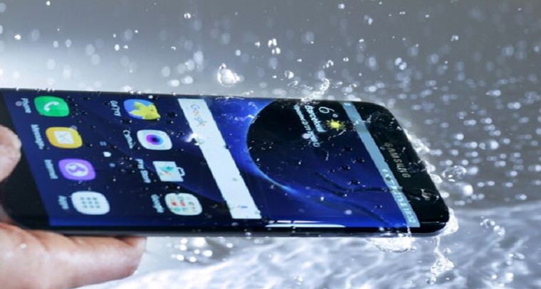 మొబైల్ వర్షంలో తడిస్తే చేయండిలా
