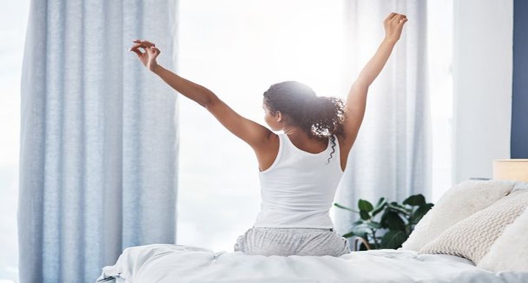 ఉదయాన్నే నిద్రలేచి ఇలా చేస్తే ఎన్నో లాభాలు
